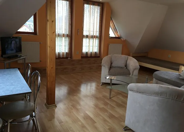 Garden 35 Δωμάτια σε οικογενειακή κατοικία *