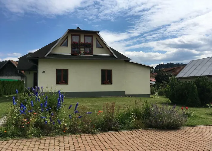 Garden 35 Δωμάτια σε οικογενειακή κατοικία